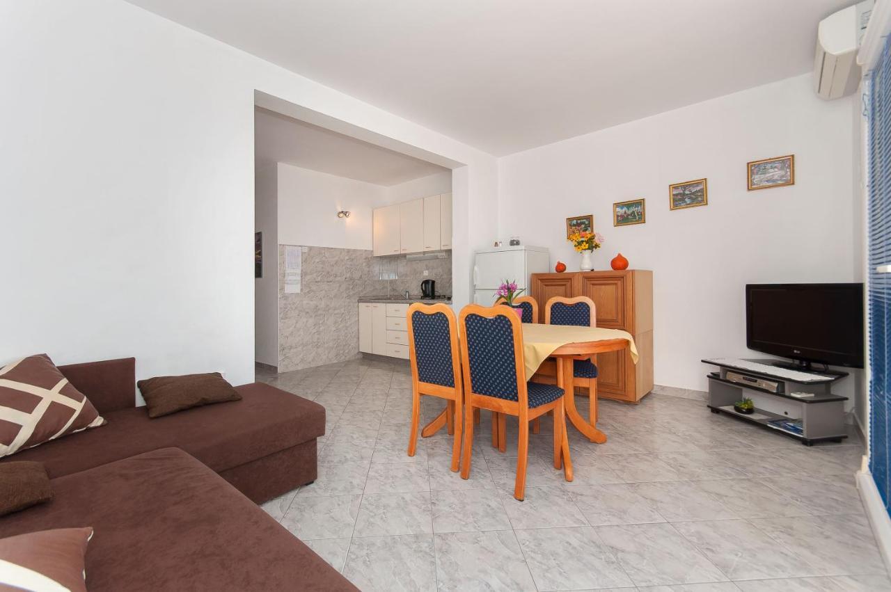 Apartments Marija Pisak Buitenkant foto