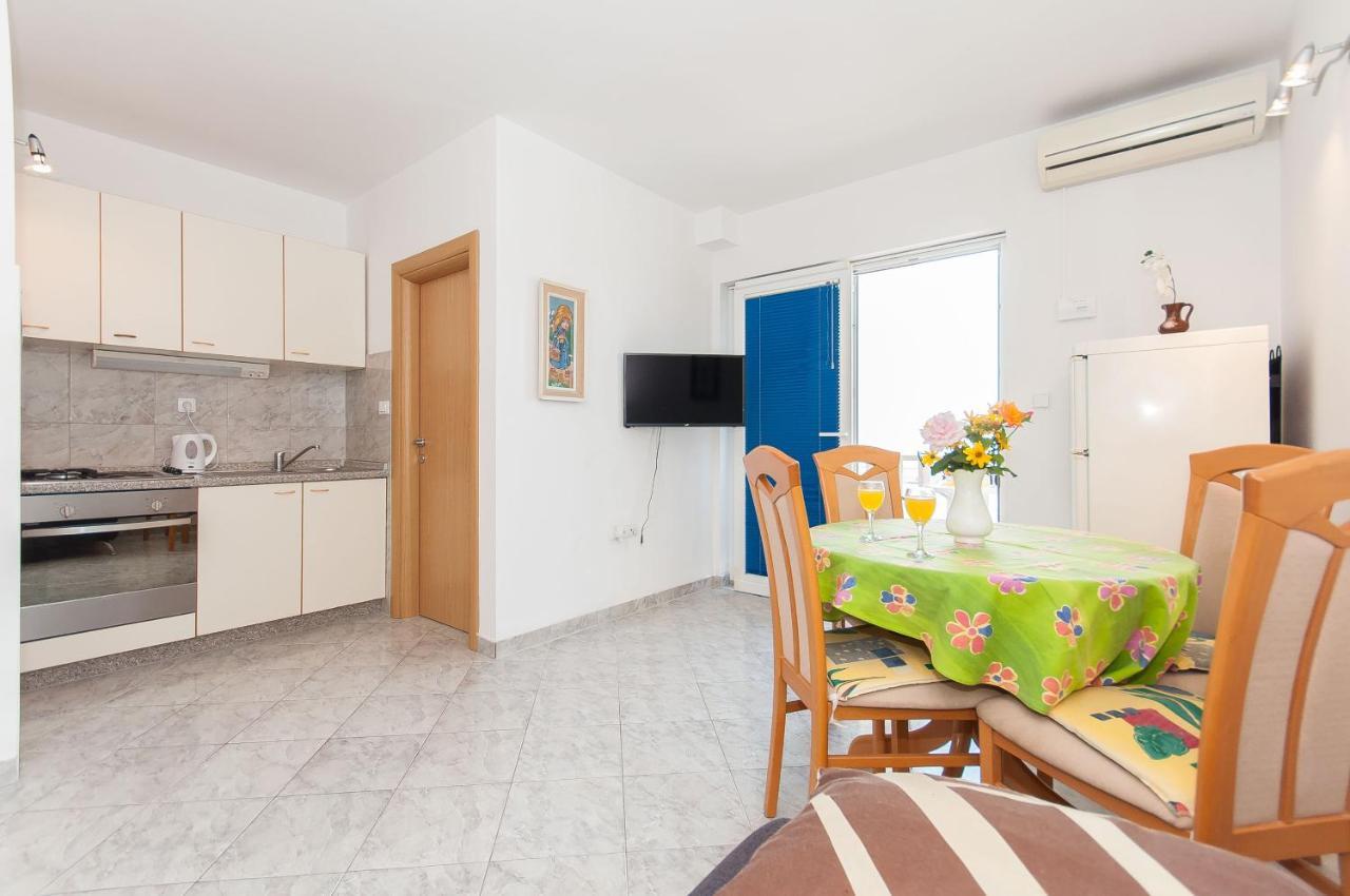 Apartments Marija Pisak Buitenkant foto