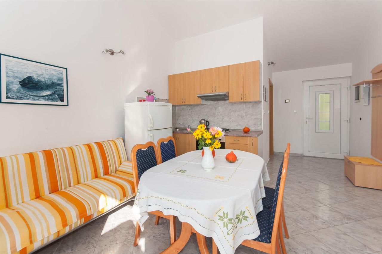 Apartments Marija Pisak Buitenkant foto
